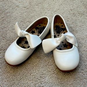 Livie and Luca size 13. Never been worn!